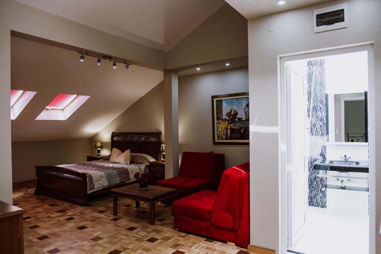 Bela Kuka Hotel Битола Экстерьер фото