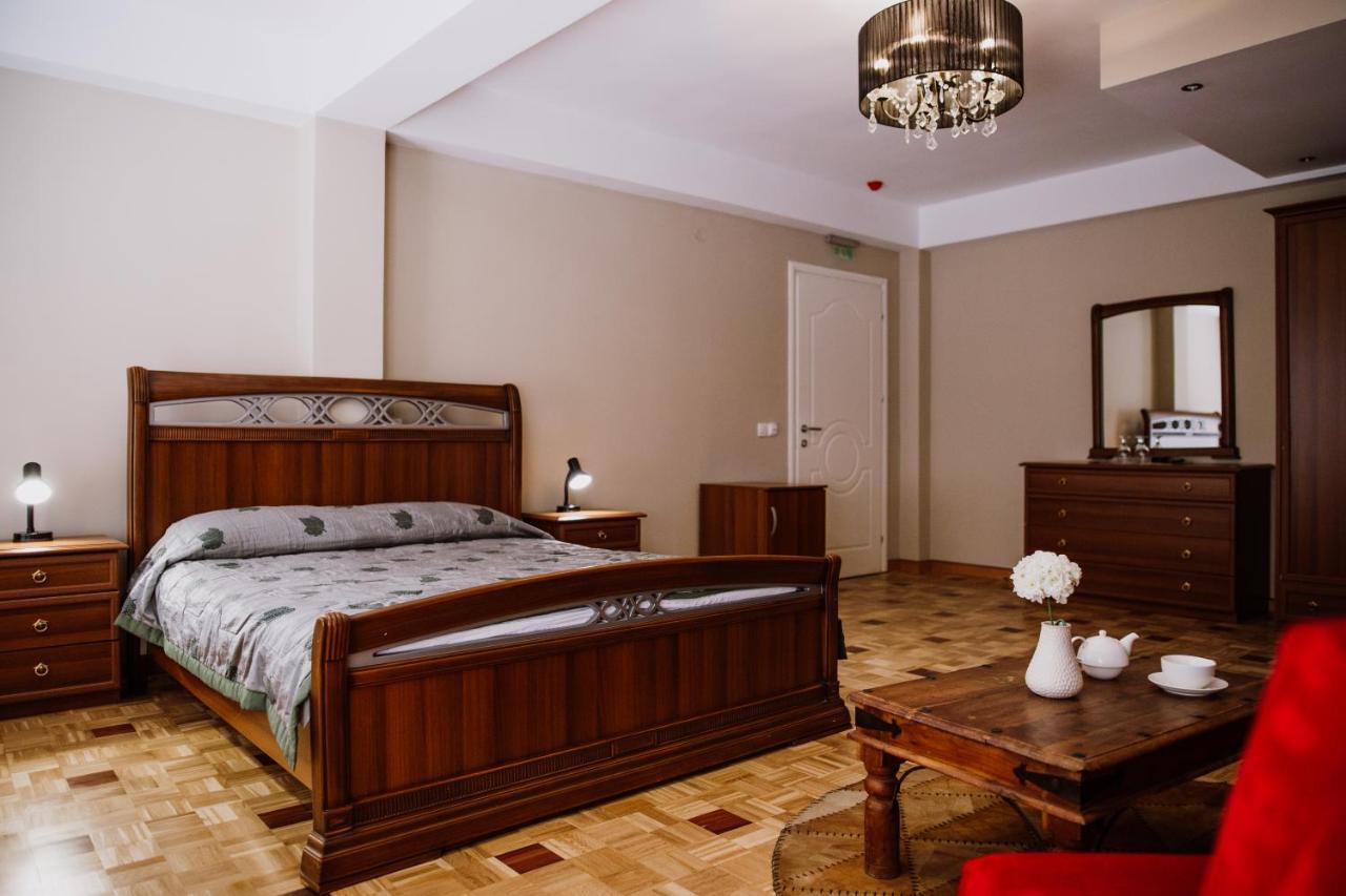 Bela Kuka Hotel Битола Экстерьер фото